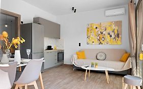 Dimargi Apartments